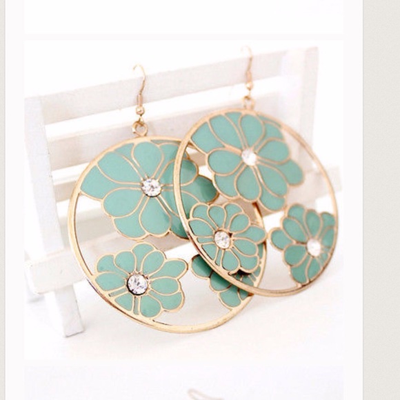 Statement Floral and Crystal Earrings - Picture 4 of 5